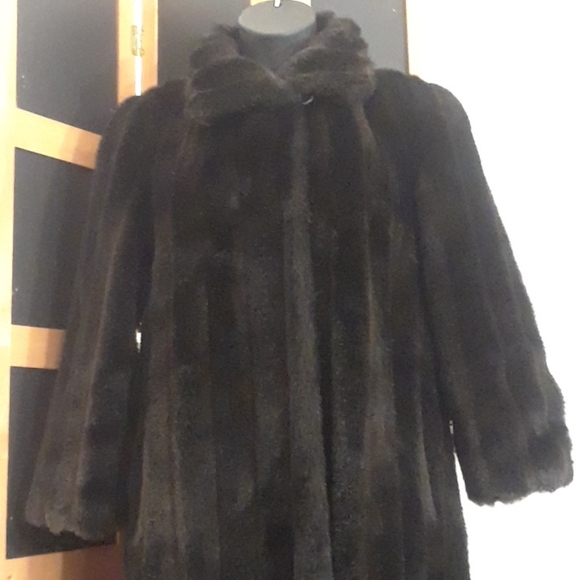 GALLERY FULL LENGTH FAUX FUR COAT - Picture 7 of 16